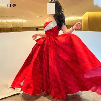 LISM Červená A-line bez Ramienok Dĺžka Podlahy Vintage Formálne Celebrity Party Šaty Zloženke Cassy Zips Späť Saudskej arabčina Prom Šaty 2023